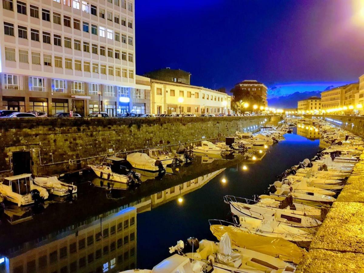 Almare - Sea Front Lägenhet Livorno Exteriör bild